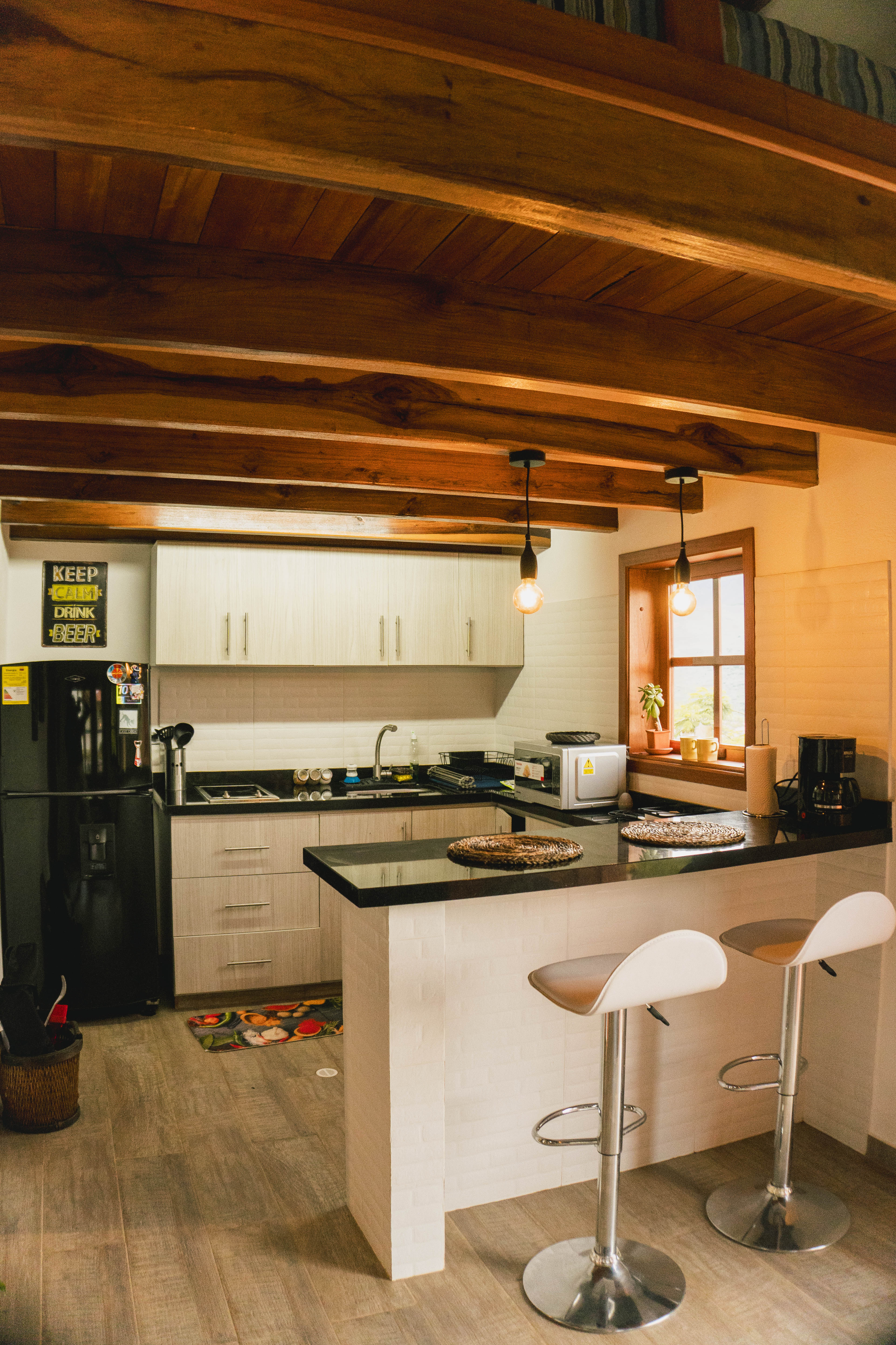 Cocina completamente dotada